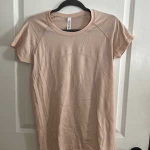 Lululemon Swiftly Tech 2.0 Short Sleeve